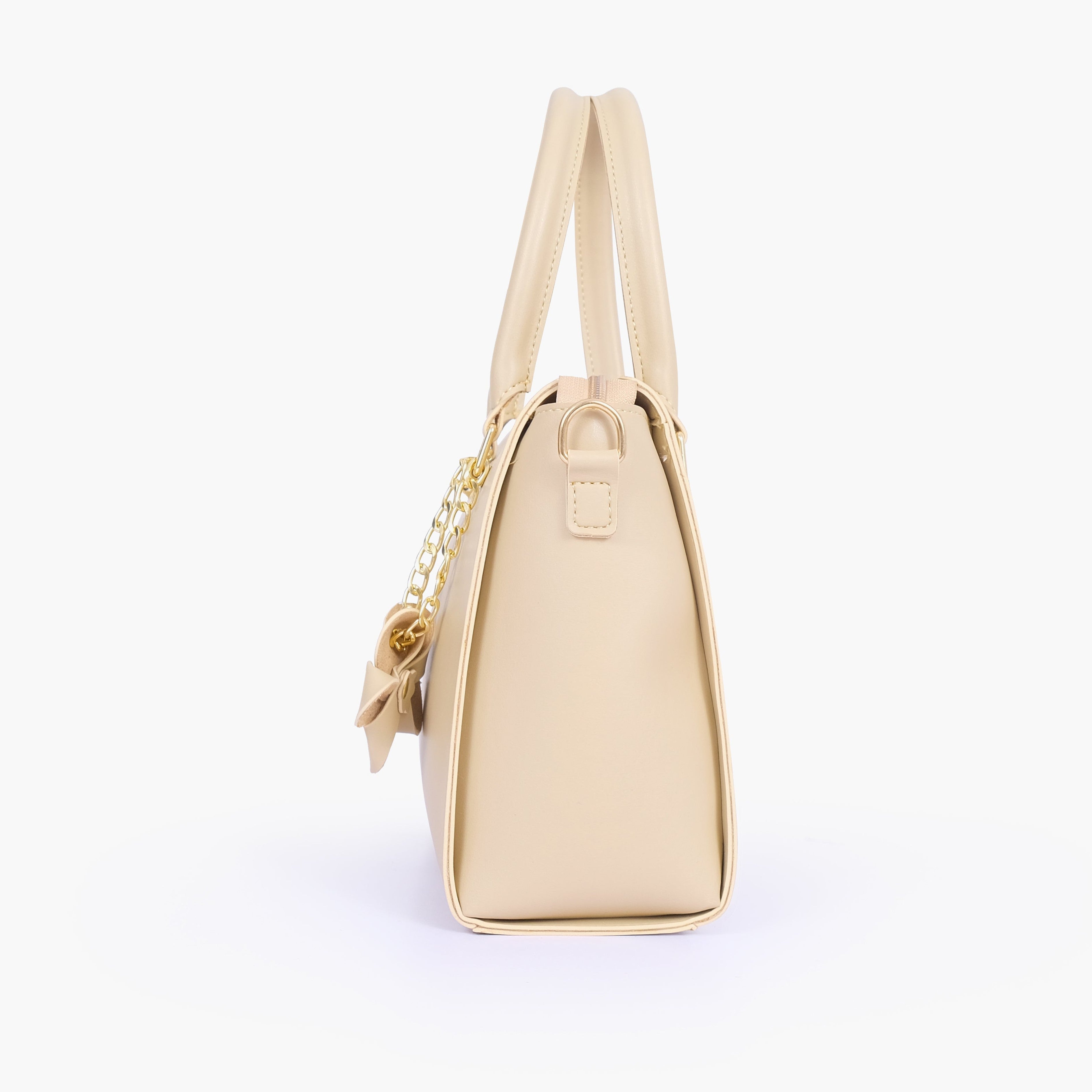 Off-white handbag with flower charm