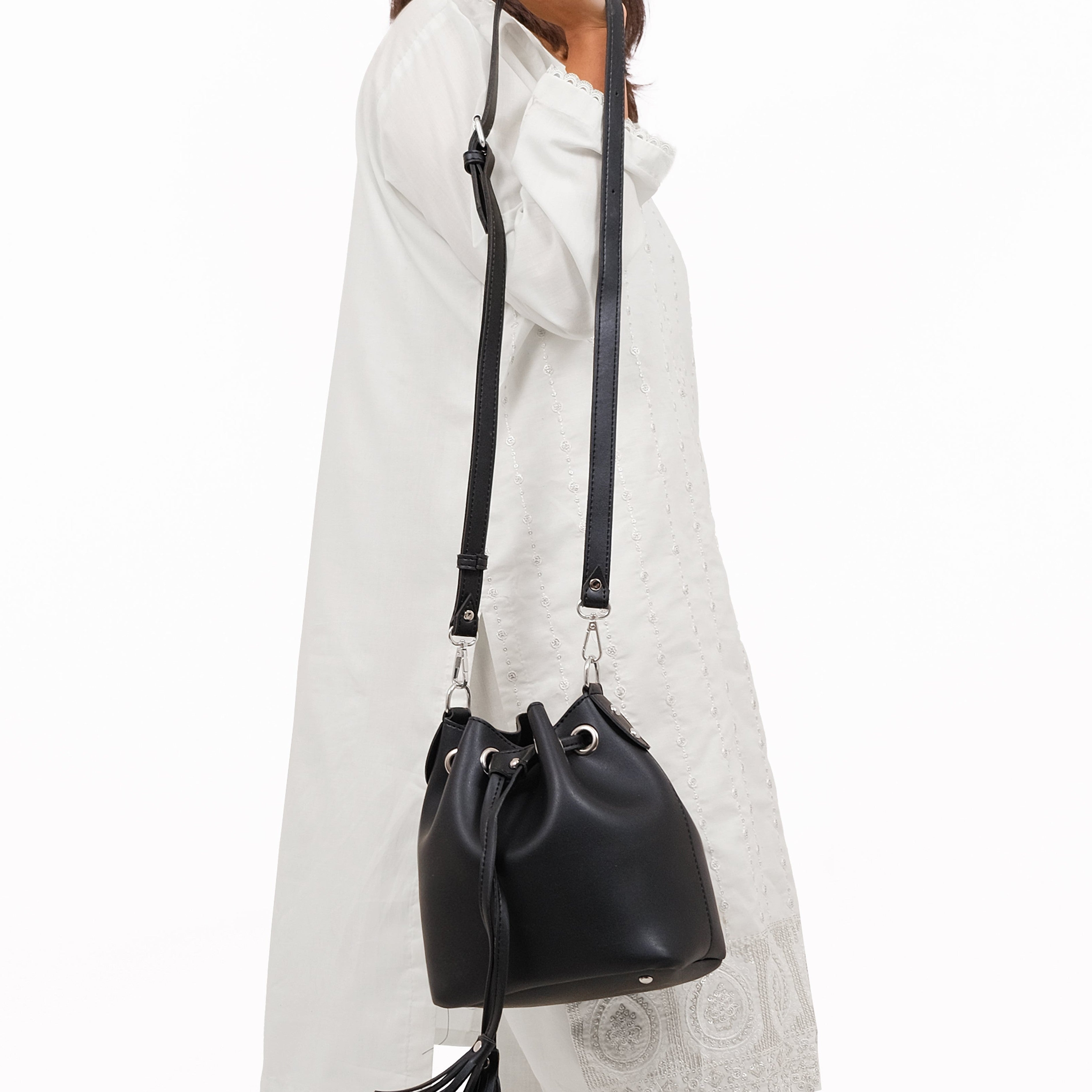 Black bucket bag