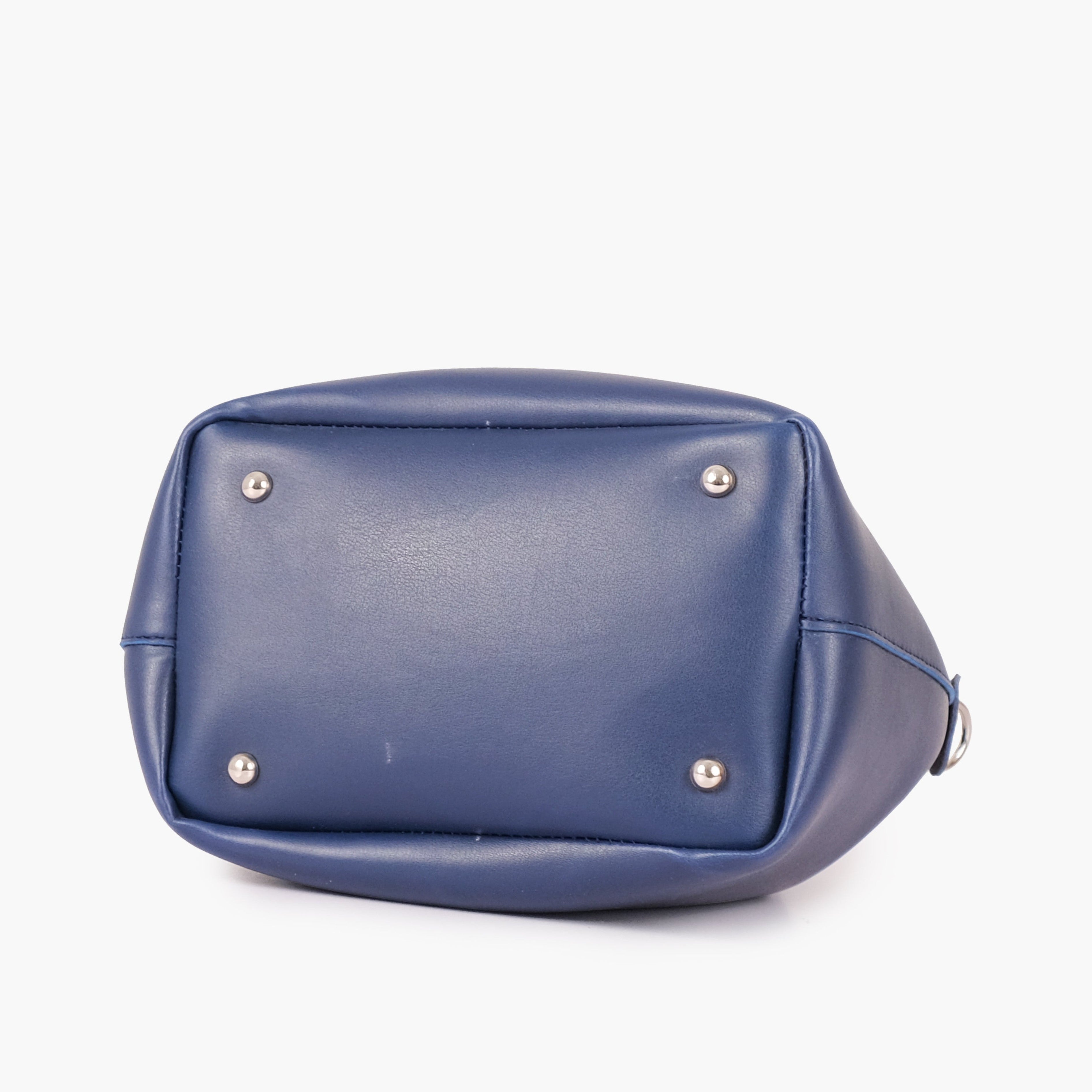 Blue bucket bag