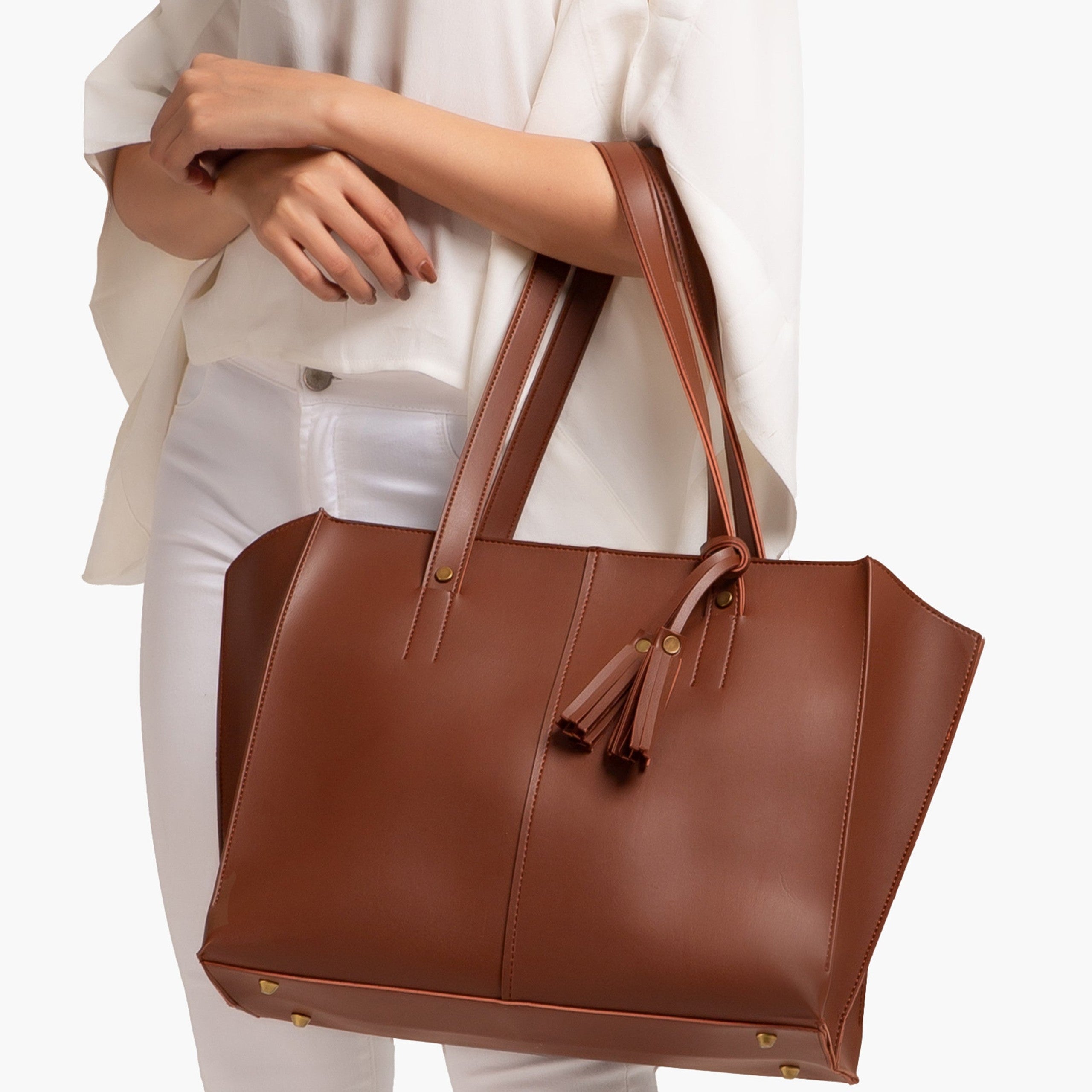 Horse brown over the shoulder tote bag