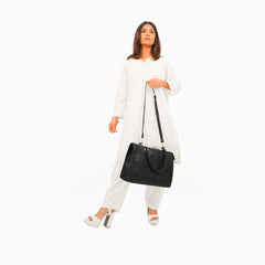 Black on-the-go handbag