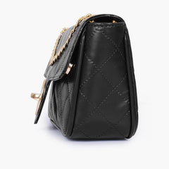 Black quilted small shoulder bag with chain