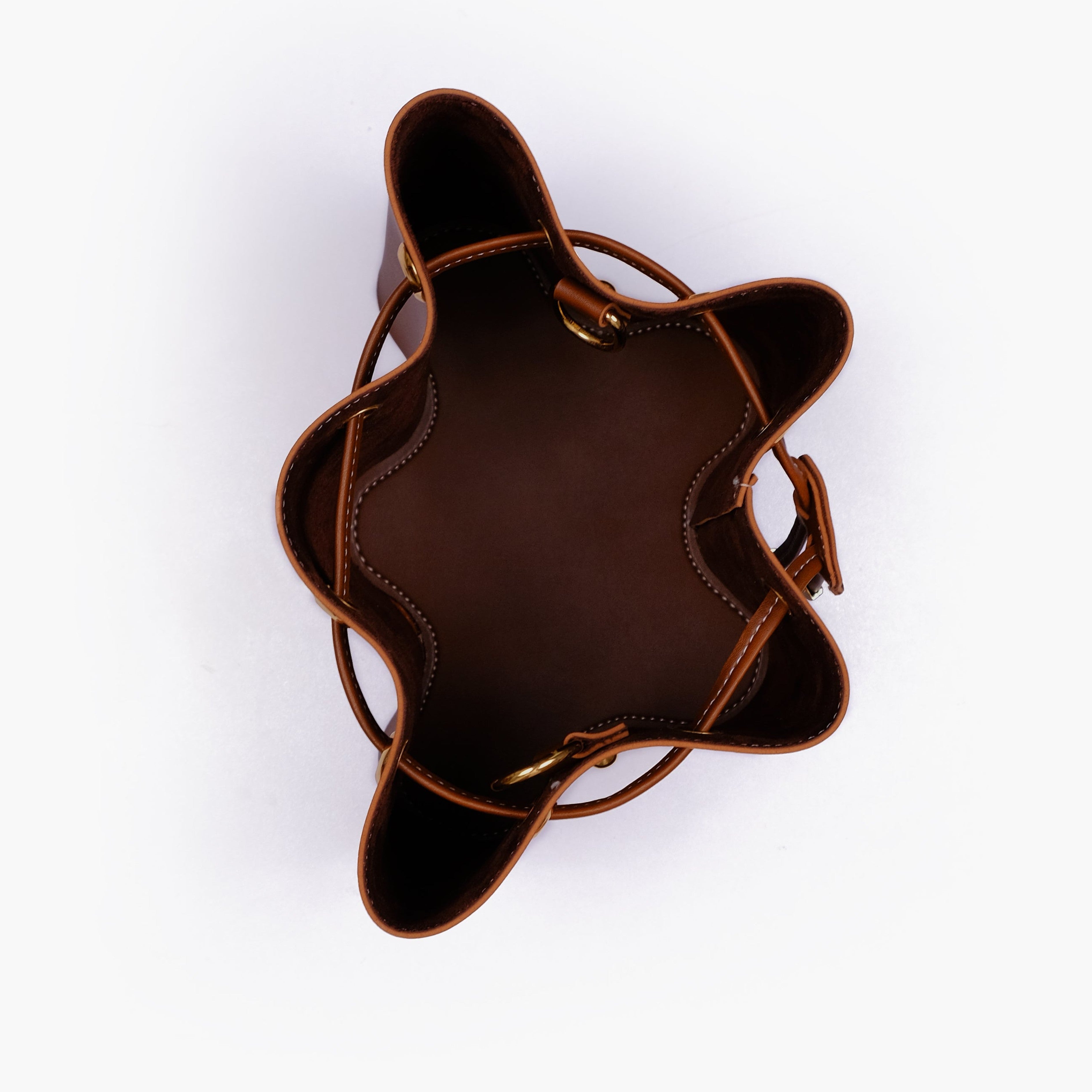 Brown star drawstring bucket bag