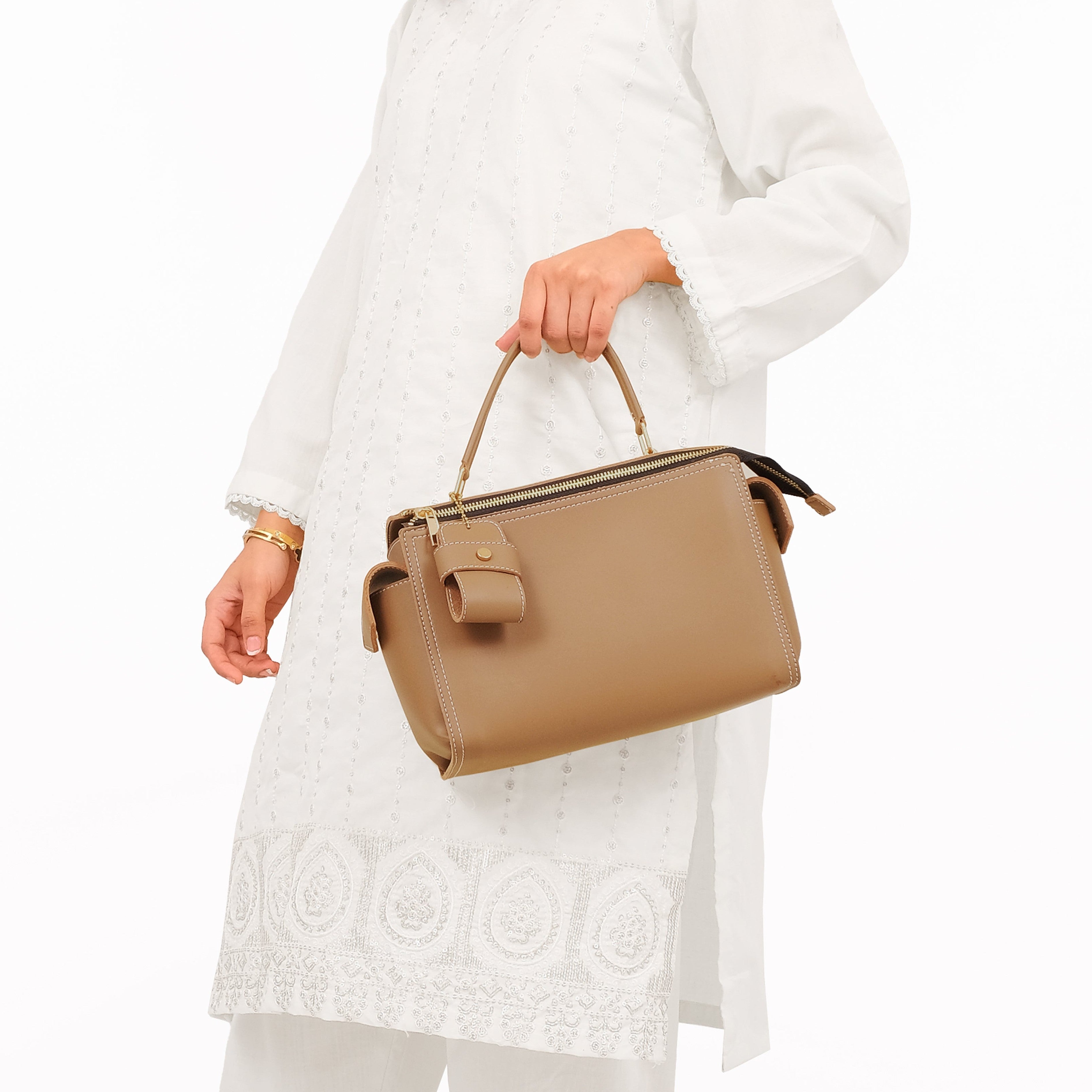 Coffee bowling bag with top-handle