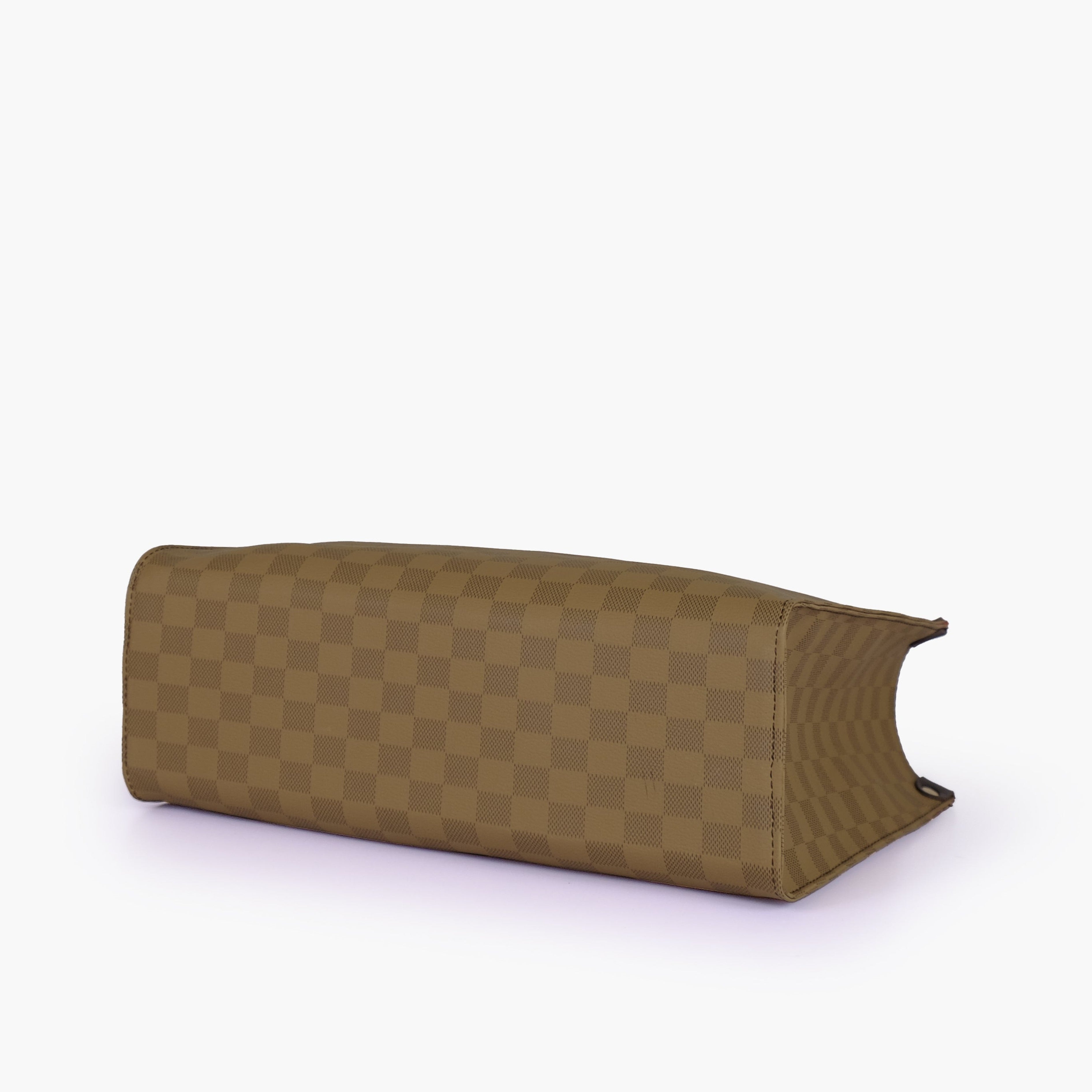 Brown checkered everywear handbag