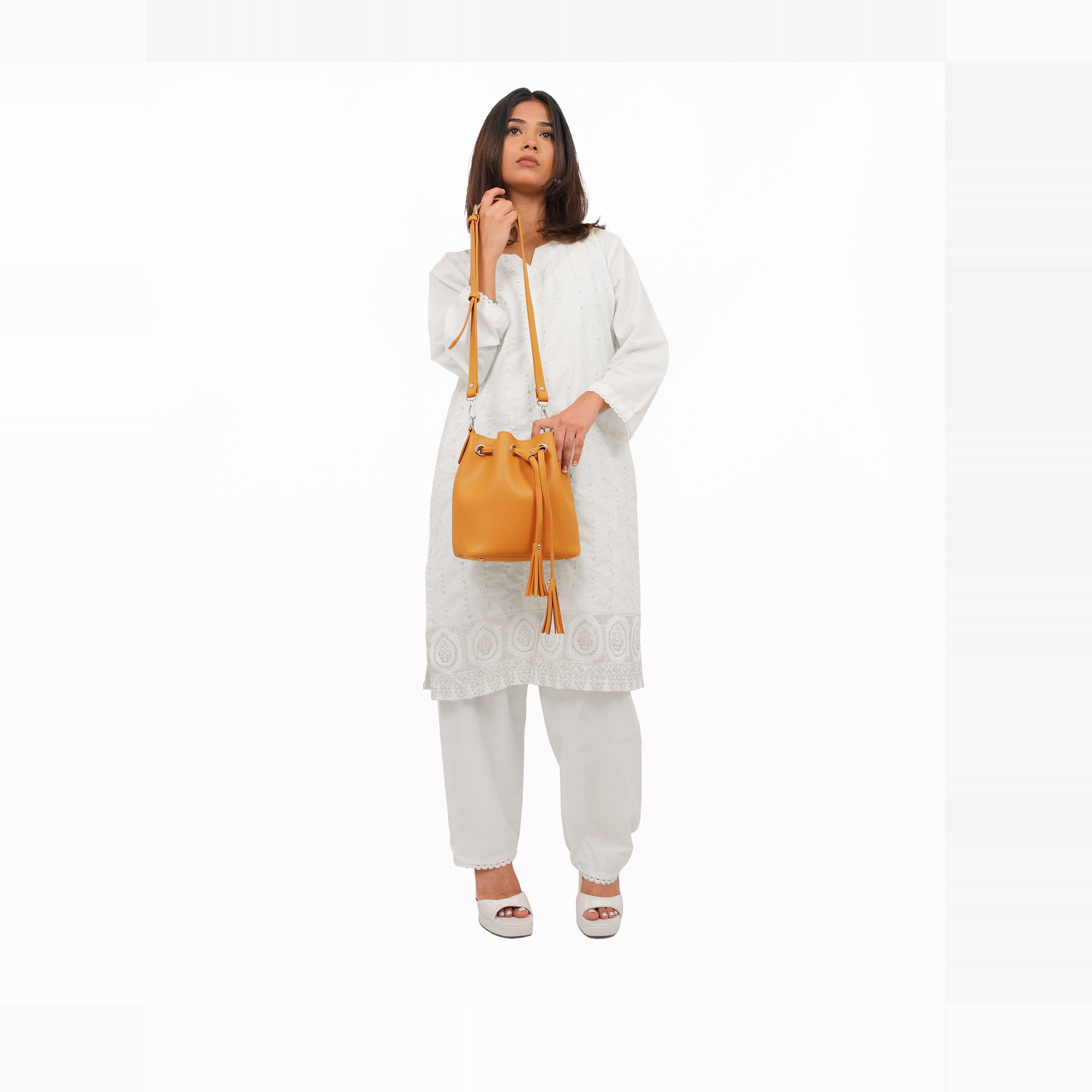 Mustard bucket bag