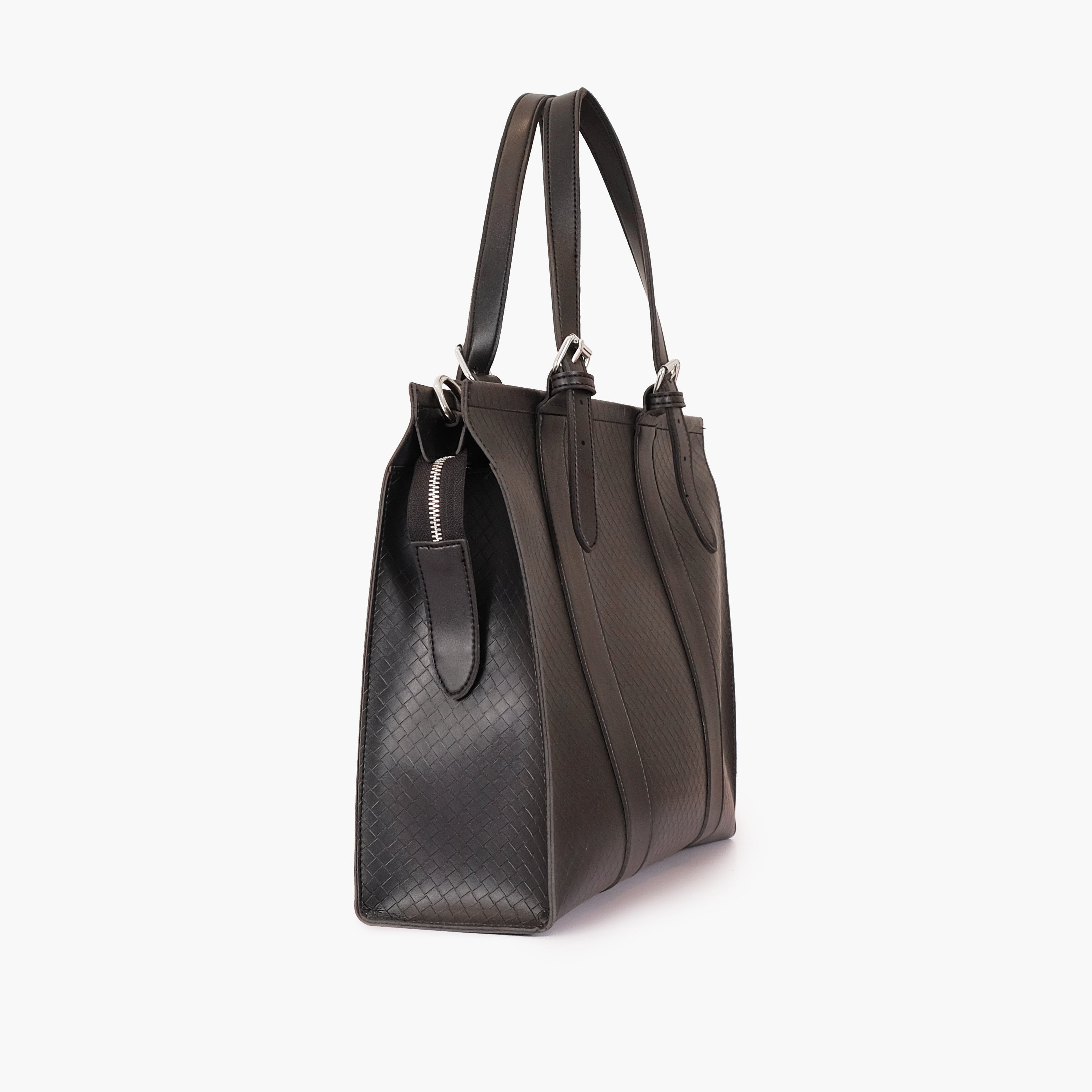 Black weaved laptop bag with sleeve