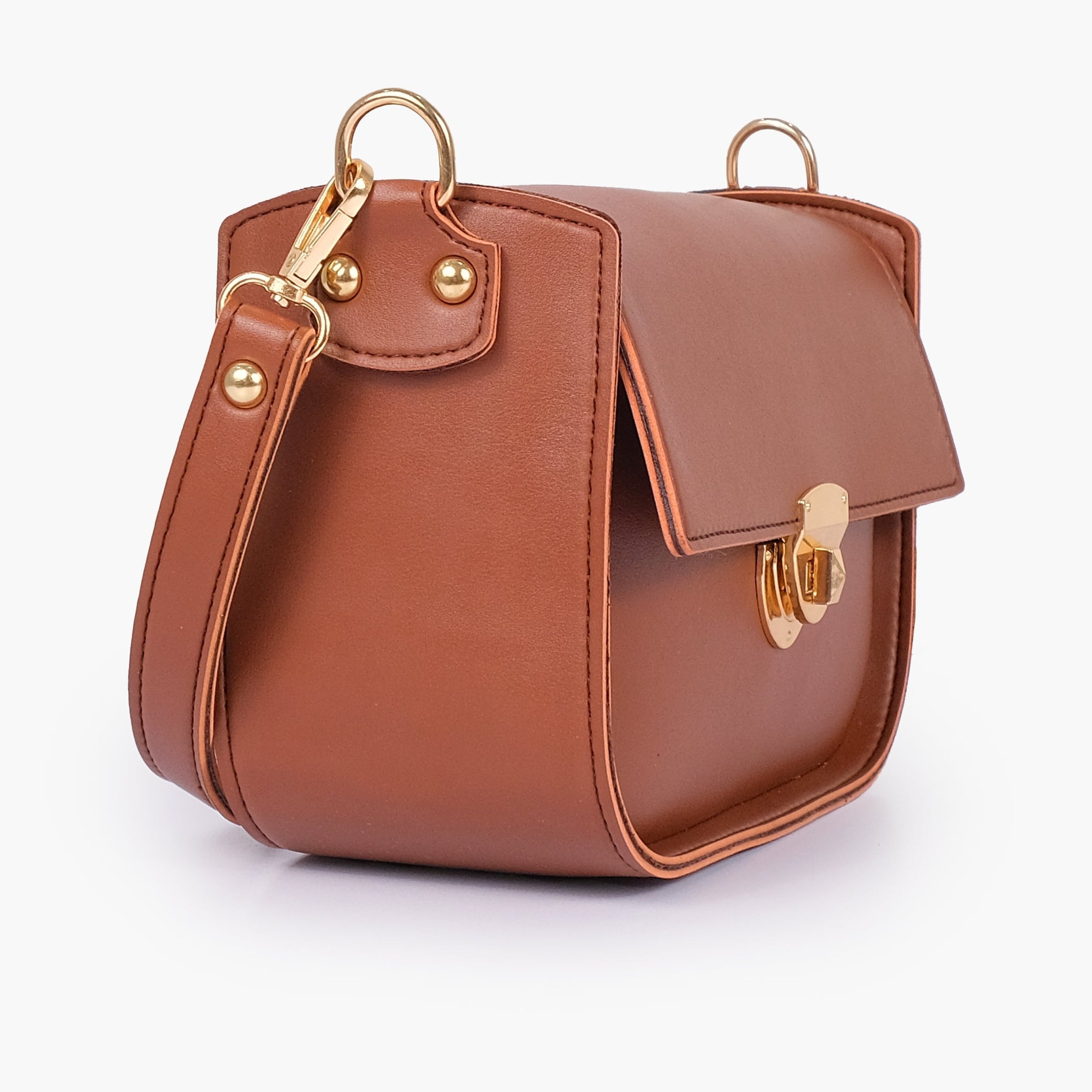 Brown saddle bag with twist lock