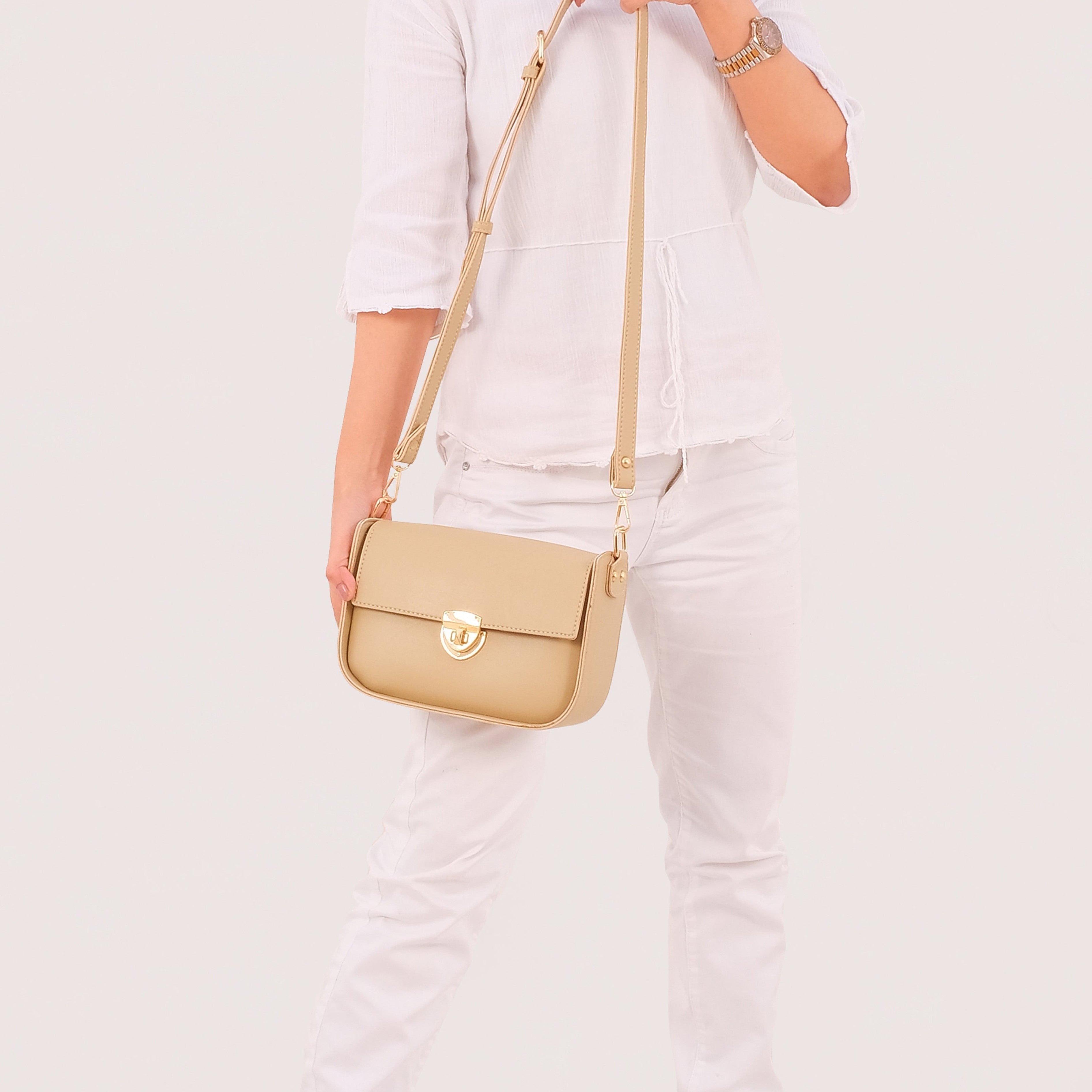 Off-white saddle bag with twist lock