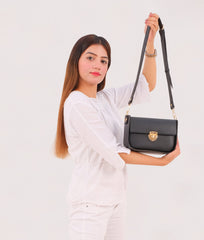 Black saddle bag with twist lock