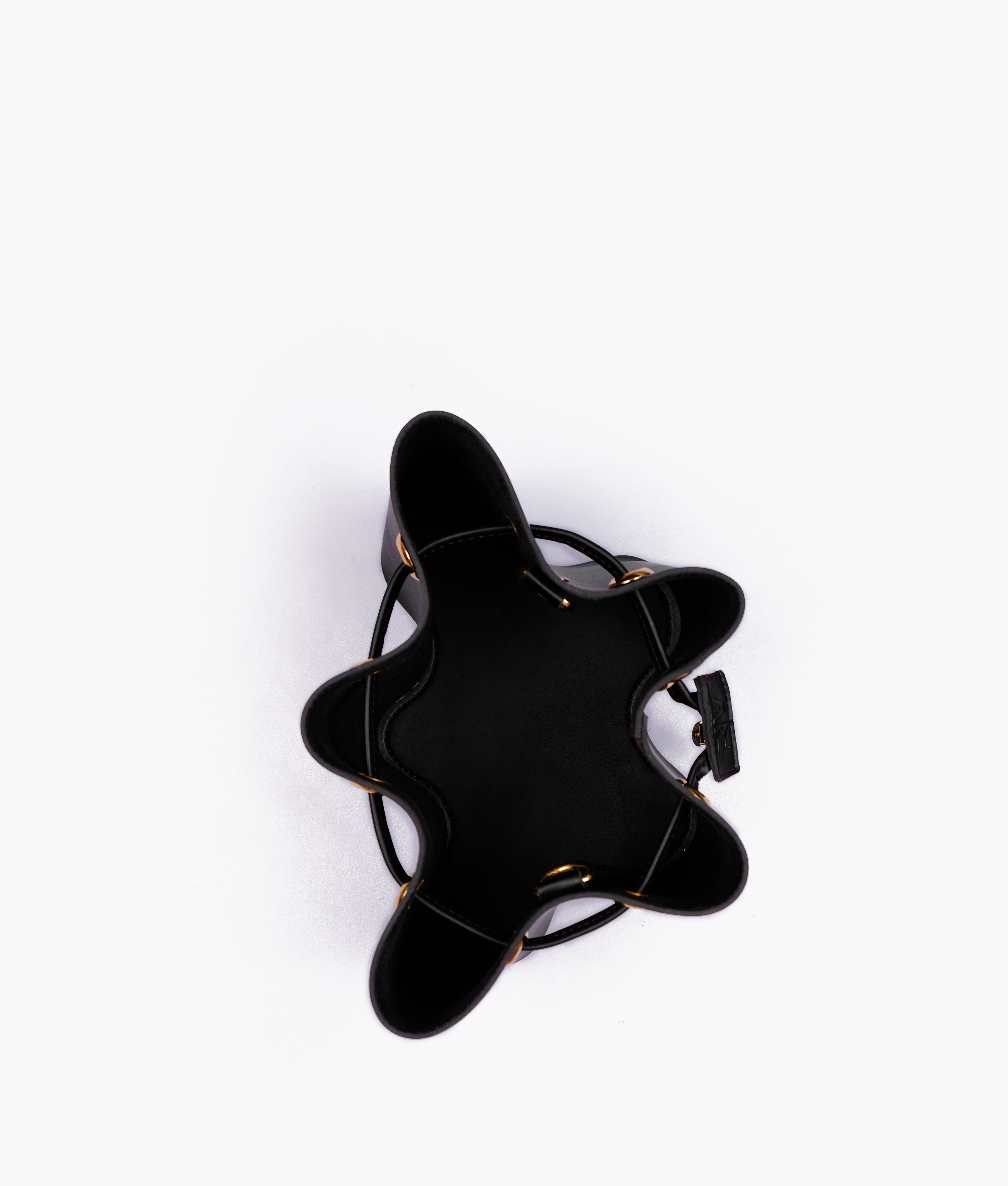 Black star drawstring bucket bag