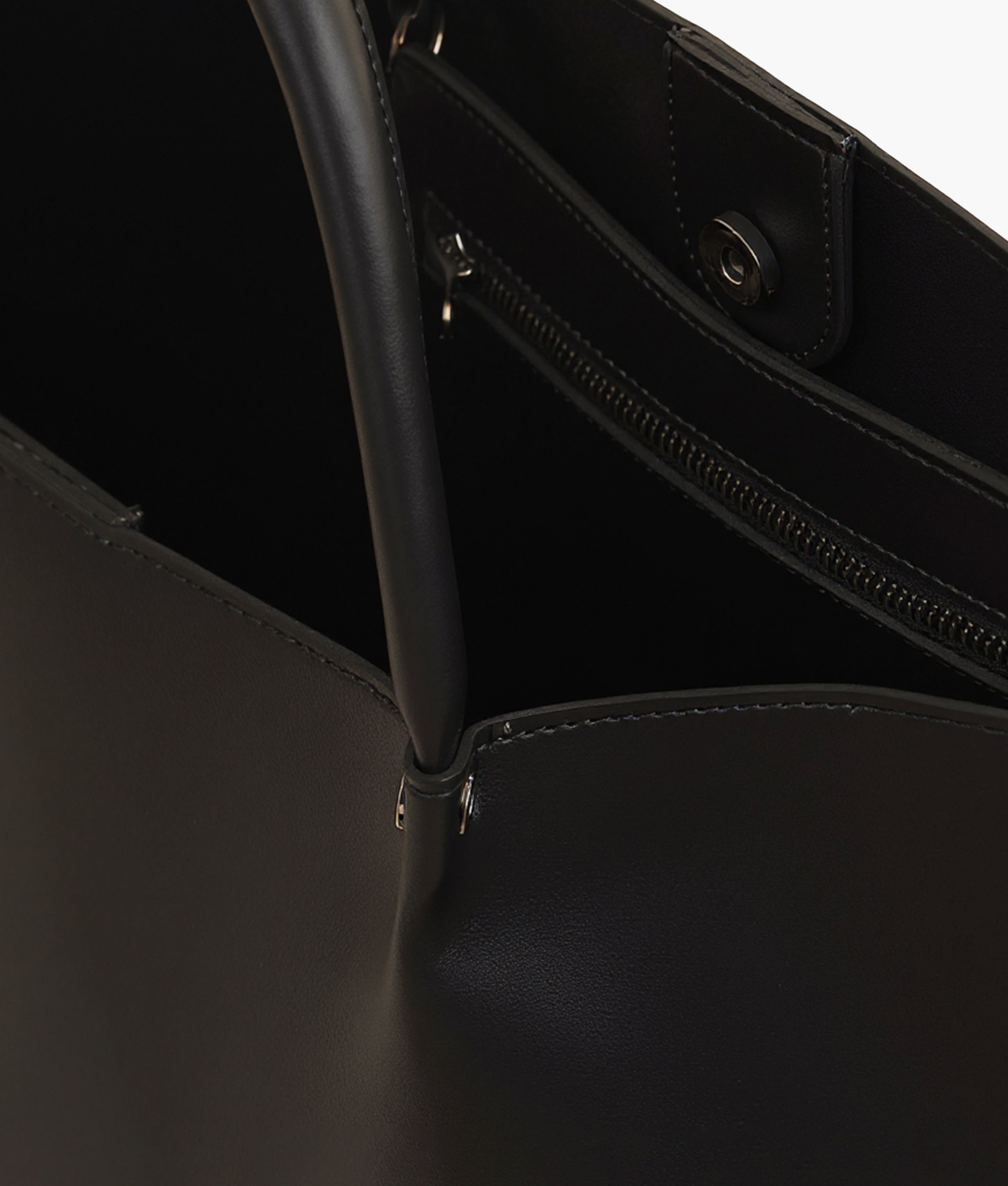 Black tote bag