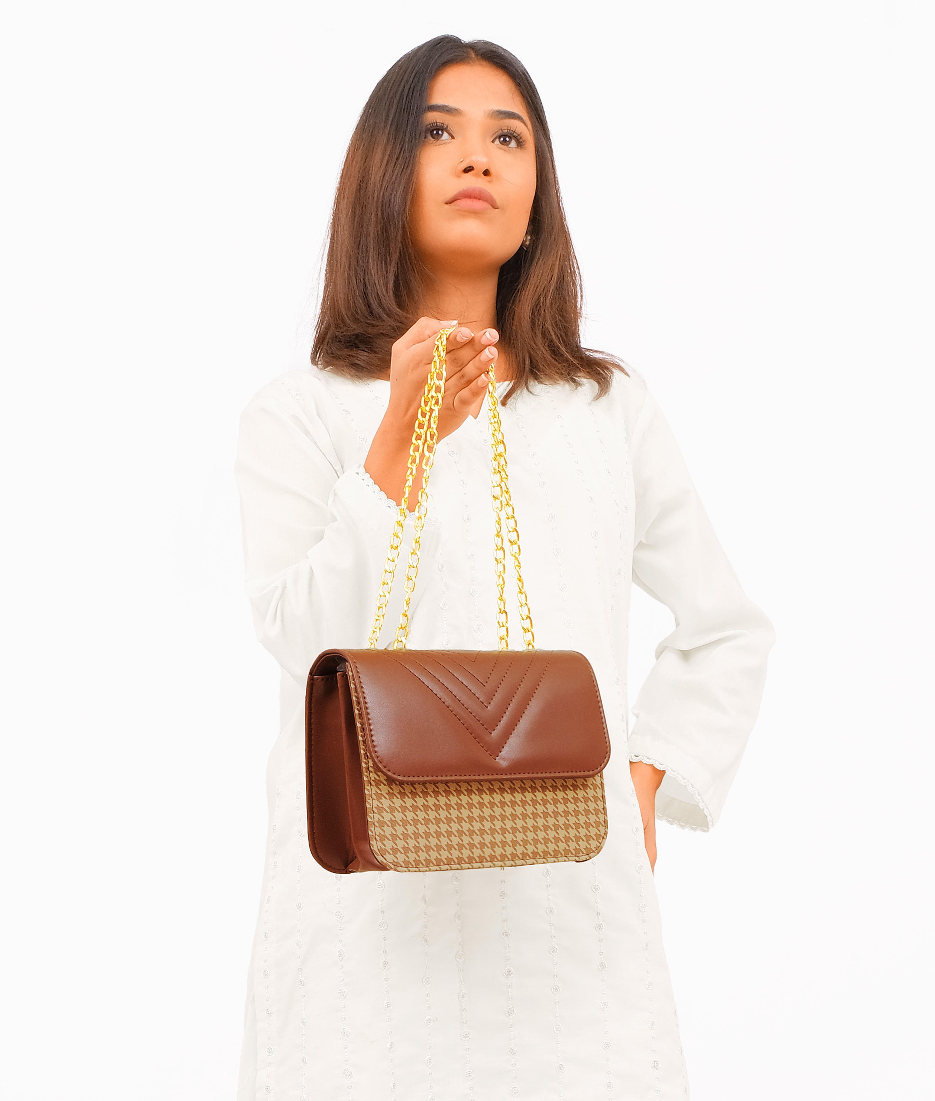 Brown houndstooth chain cross-body bag