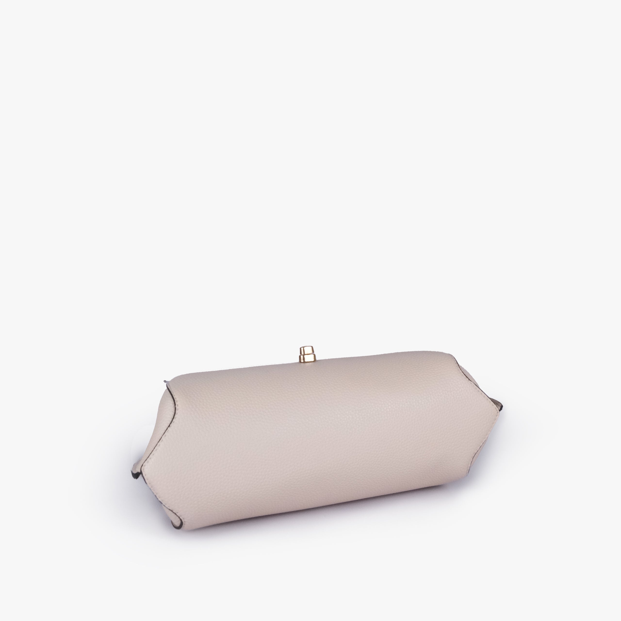 Base of Off-white pebble baguette bag