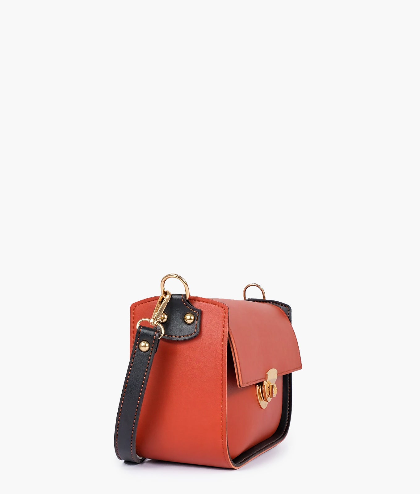 rust-saddle-bag-with-twist-lock-side.jpg