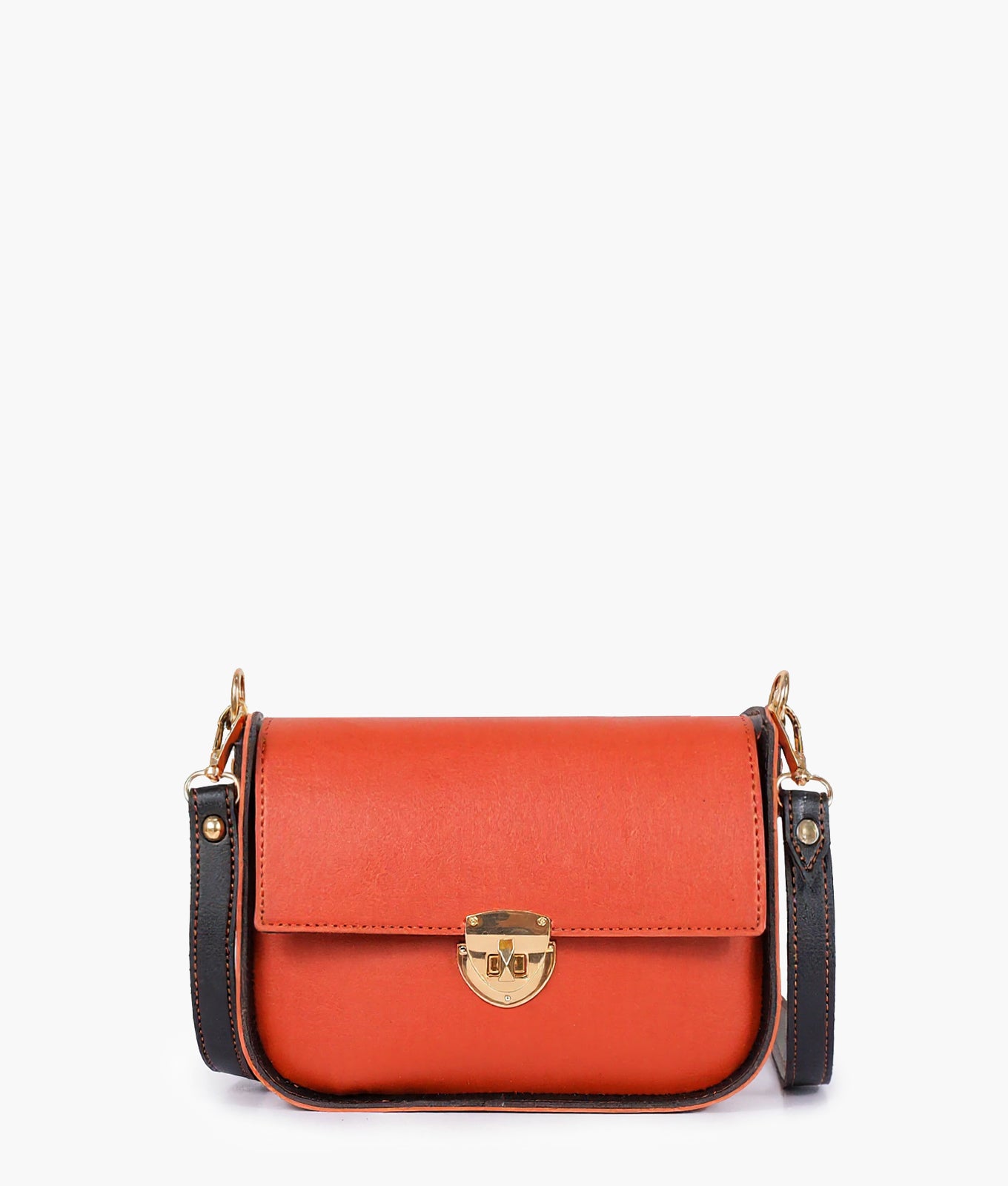 rust-saddle-bag-with-twist-lock.jpg