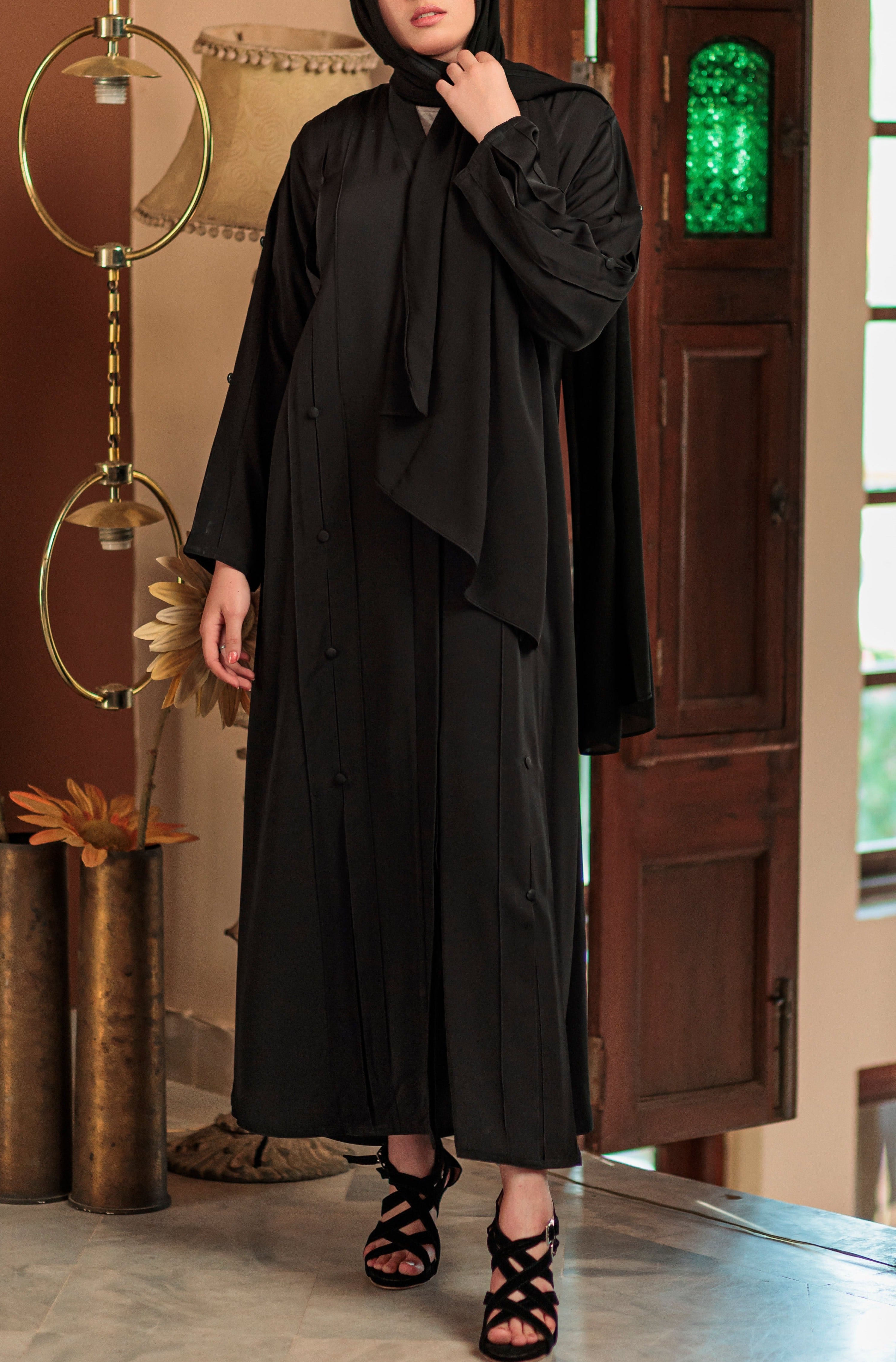 Tabinda Abaya