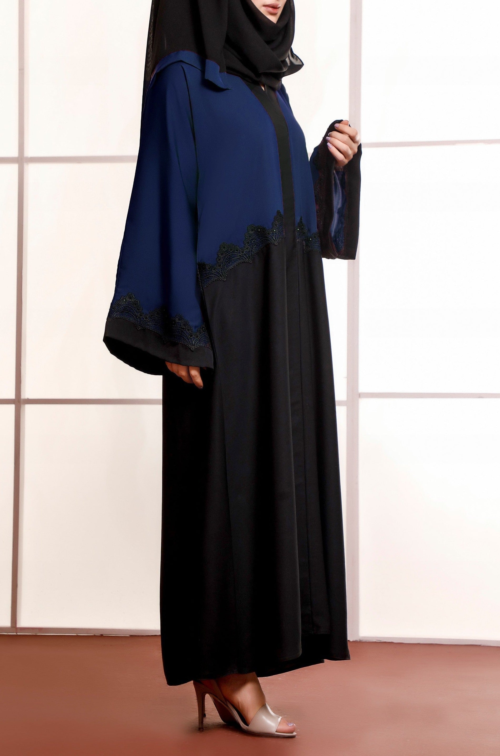 Farwa Abaya
