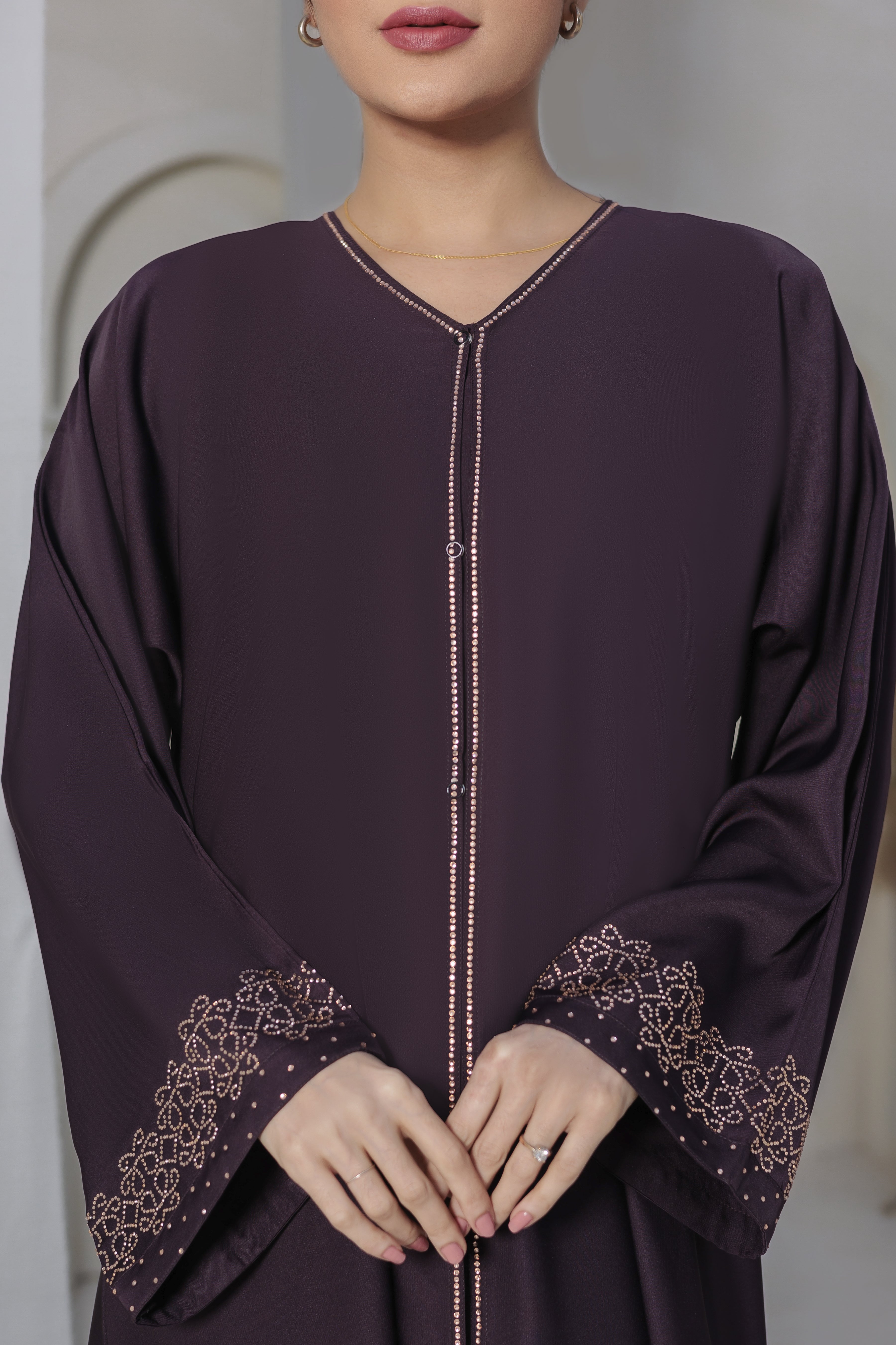 Nisa Abaya