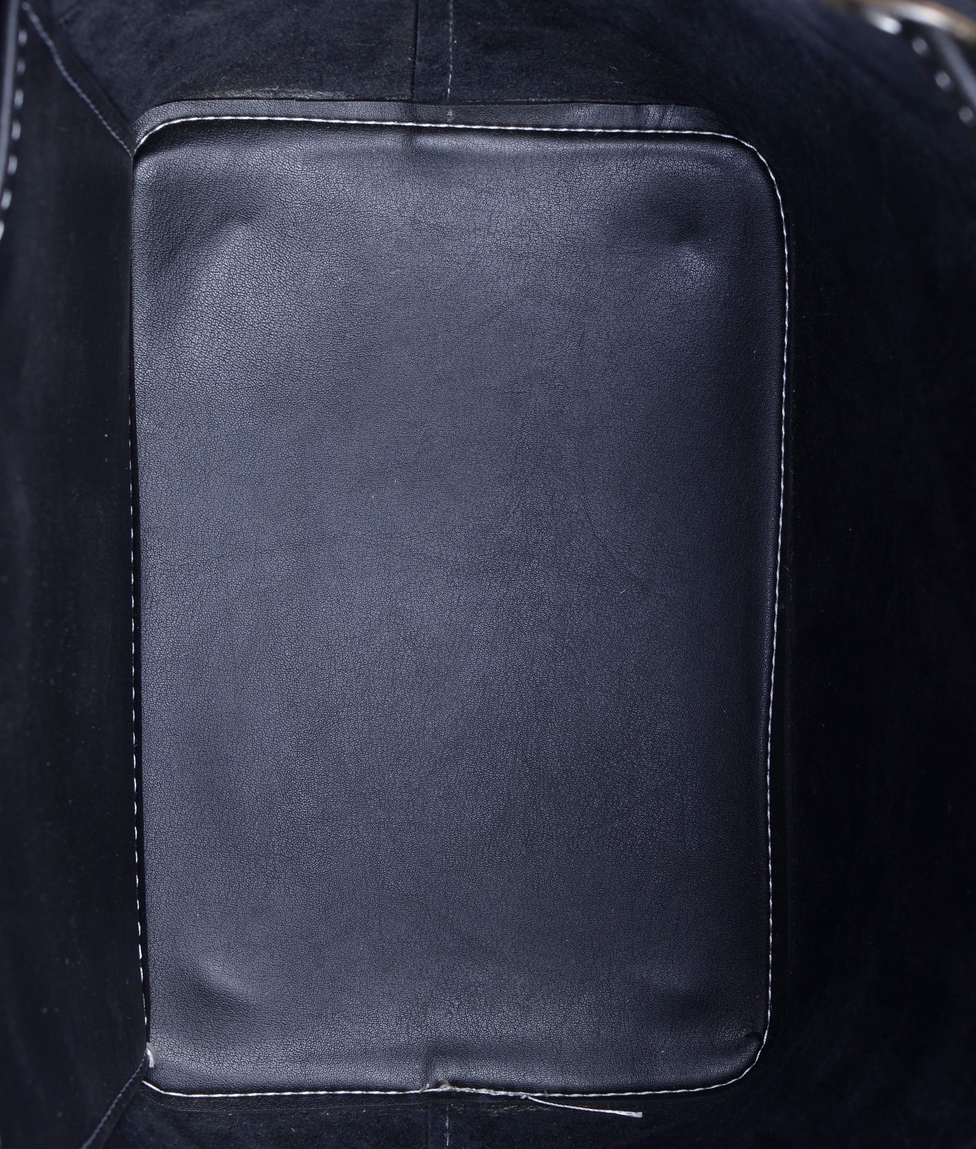 Black bucket bag with zipper pocket