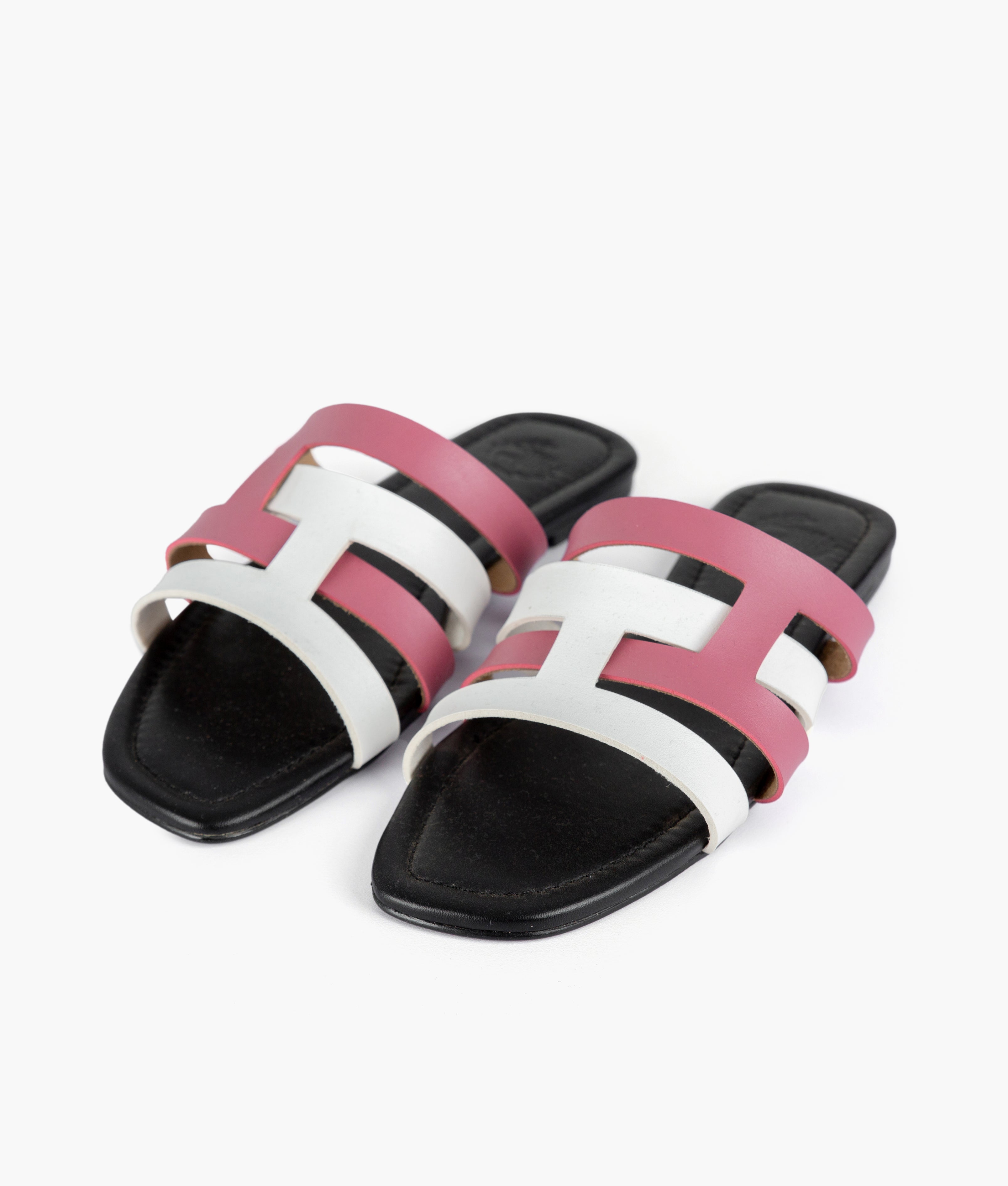 Pink and white color-blocking flats